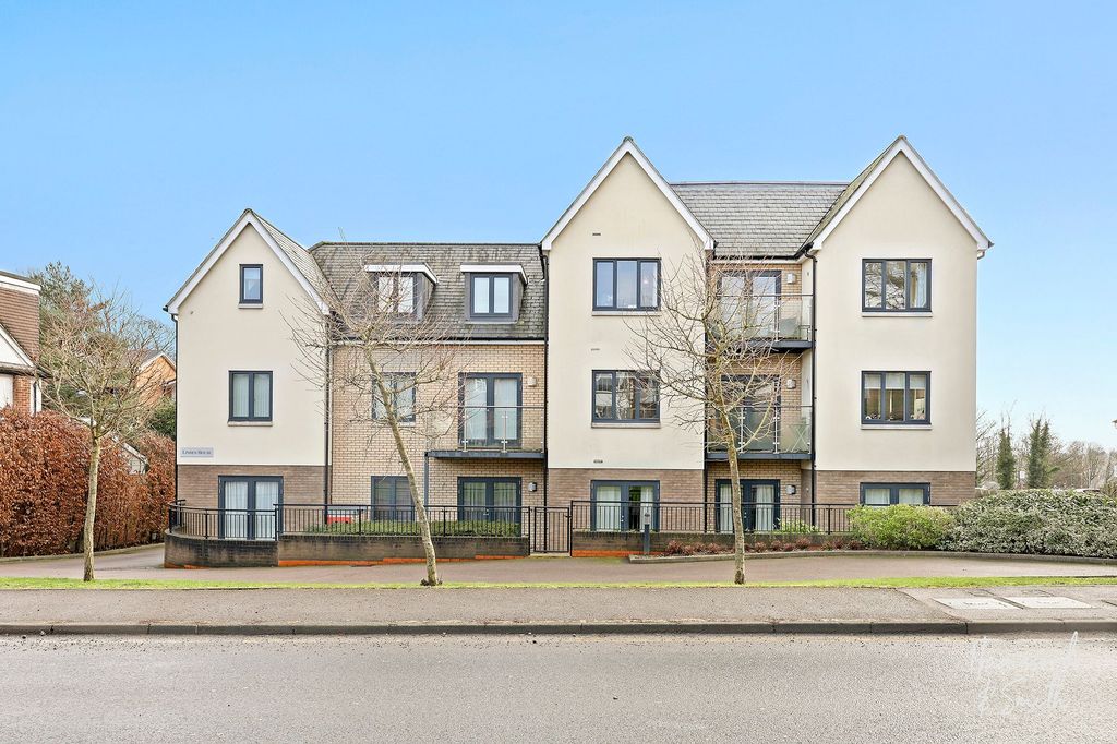 Property photo 1 of 18