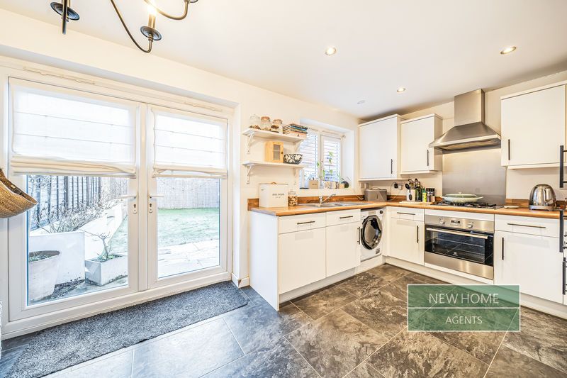 Property photo 2 of 16 Photo 13