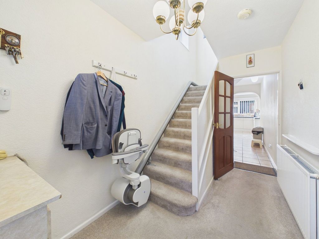 Property photo 2 of 22