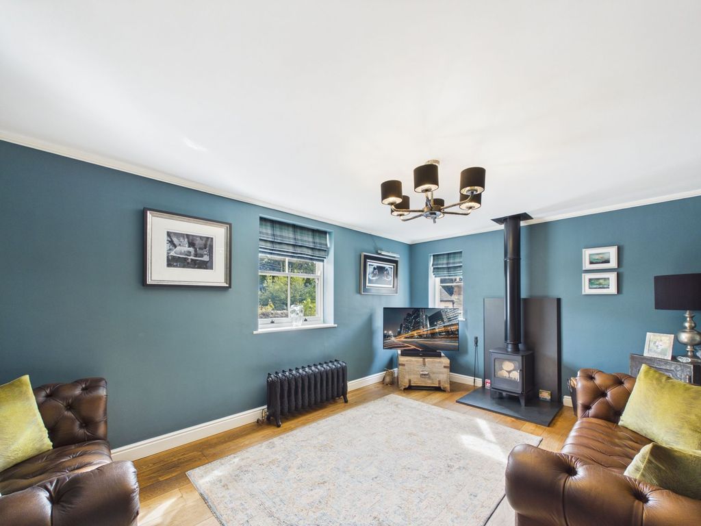 Property photo 2 of 45