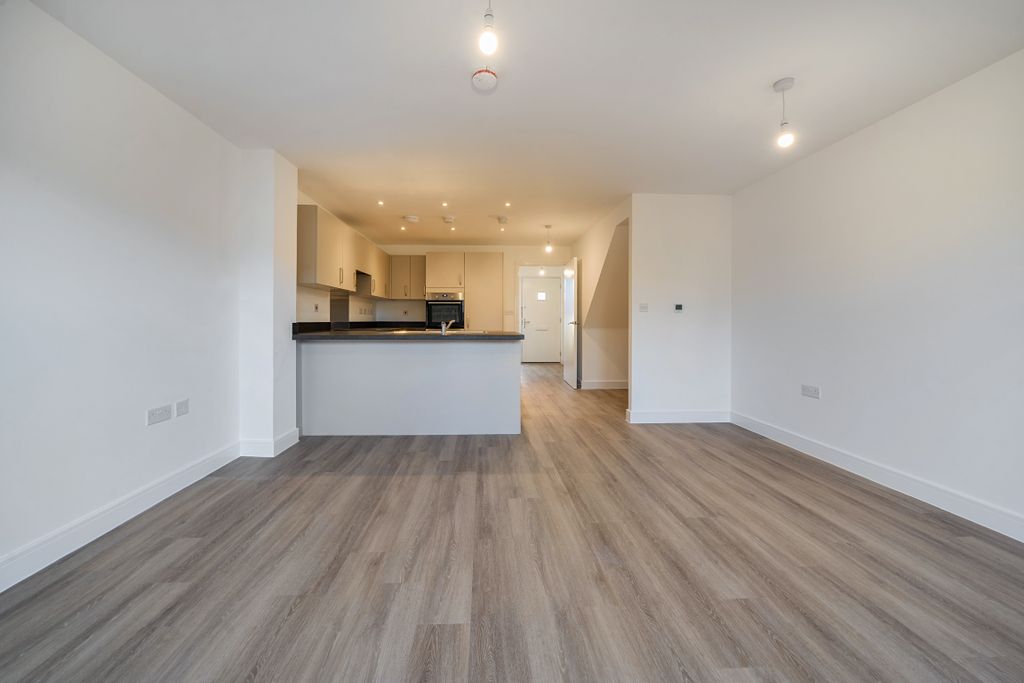 Property photo 3 of 19 Front