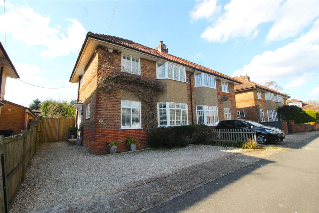 Property photo 1 of 13