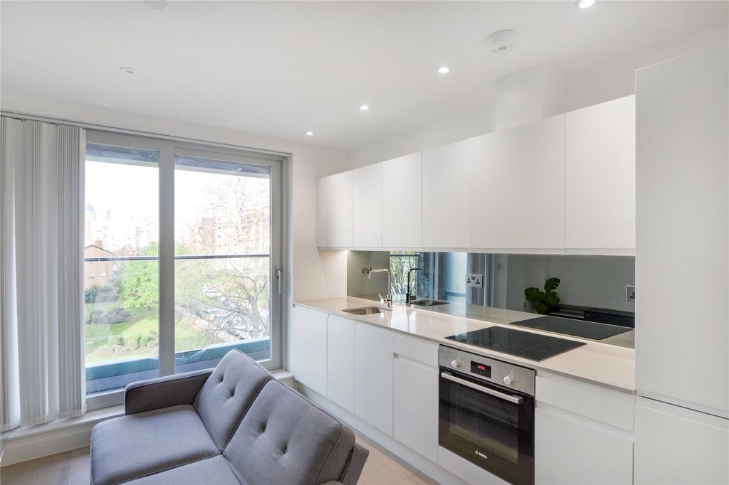 Property photo 2 of 5