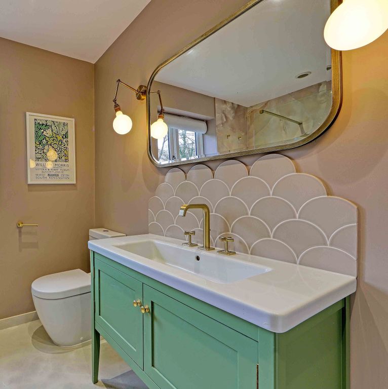 Additional image 19 of 5 bed detached house for saleWinter Hill Road, Maidenhead SL6