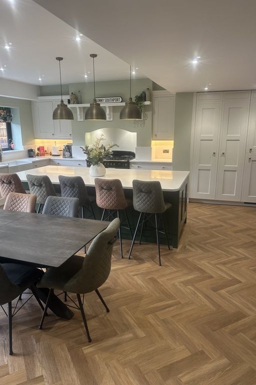 Property photo 3 of 38