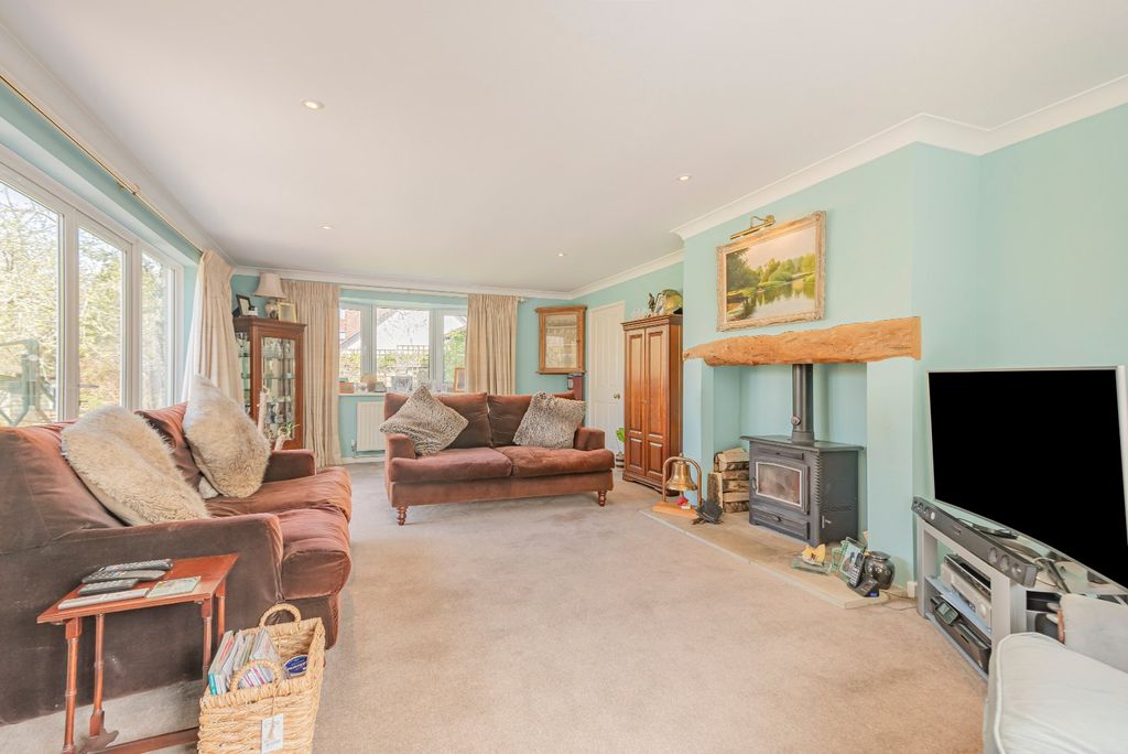 Property photo 2 of 19 Drawing Room