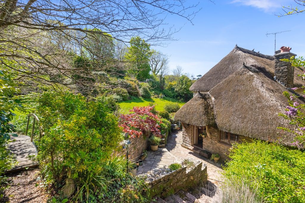 Property photo 2 of 21 Mill Cottage