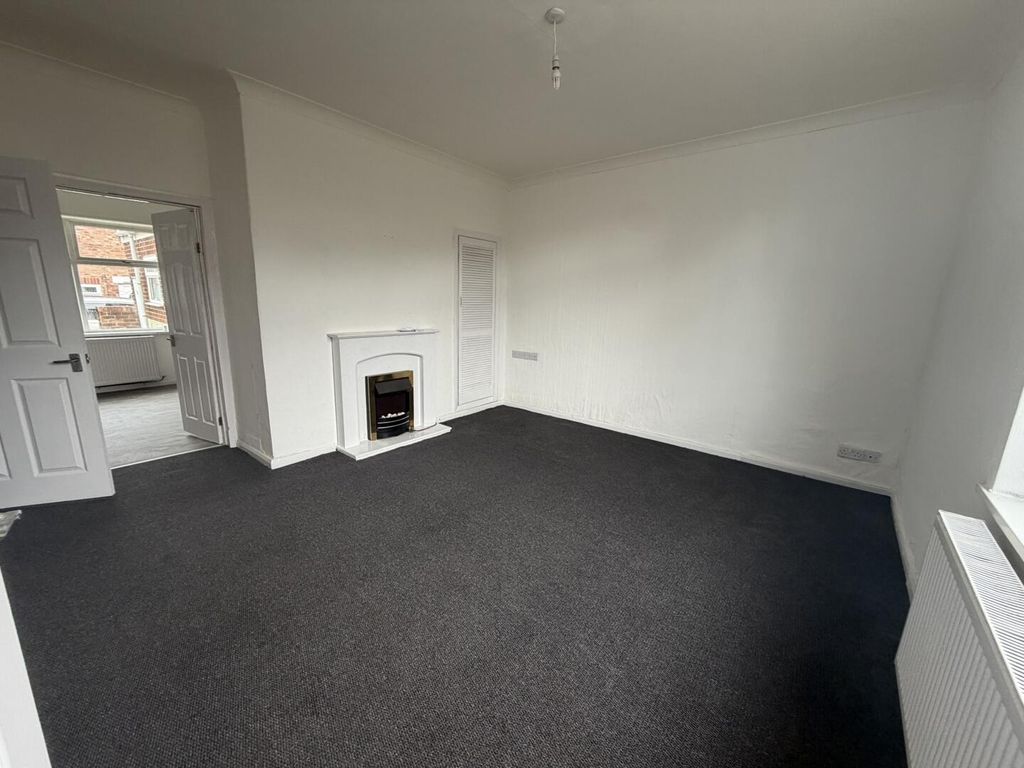 Property photo 2 of 16 Living Room