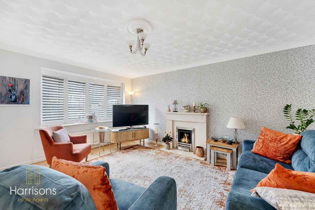Property photo 2 of 33 5145296
