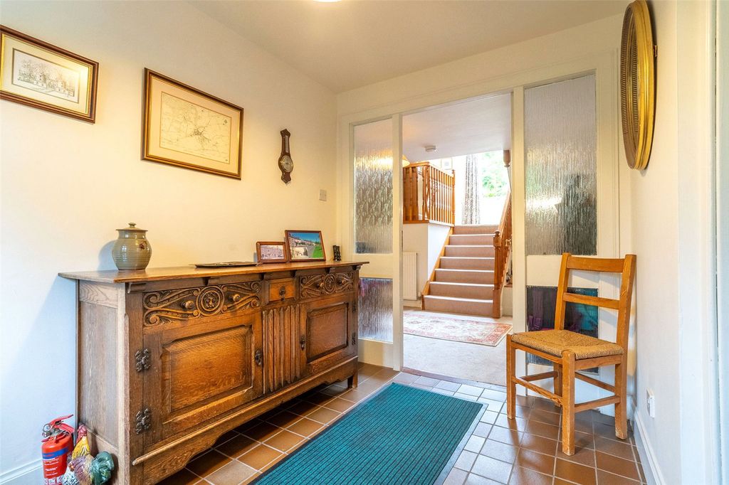 Property photo 3 of 48 Hall