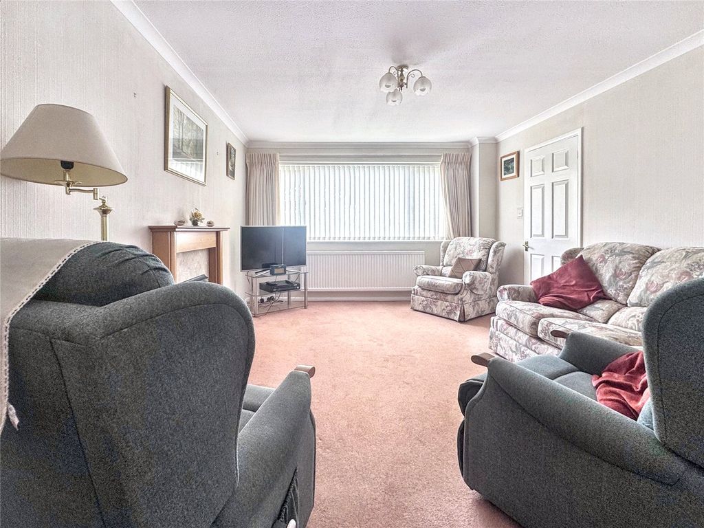 Property photo 2 of 16 Picture No. 05