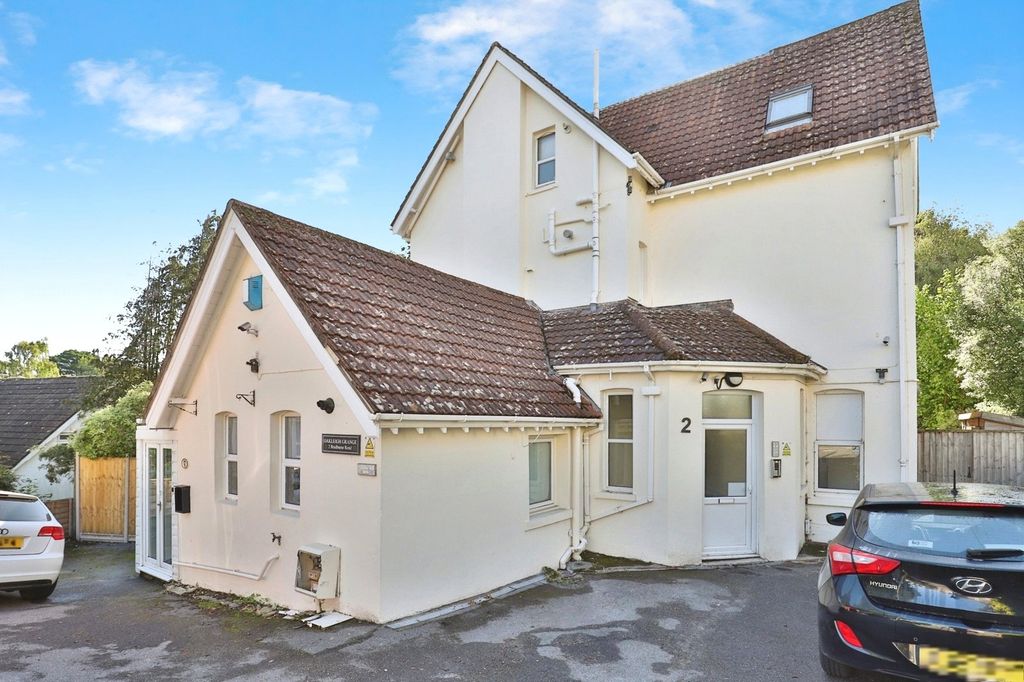 Property photo 1 of 11 Picture No. 13