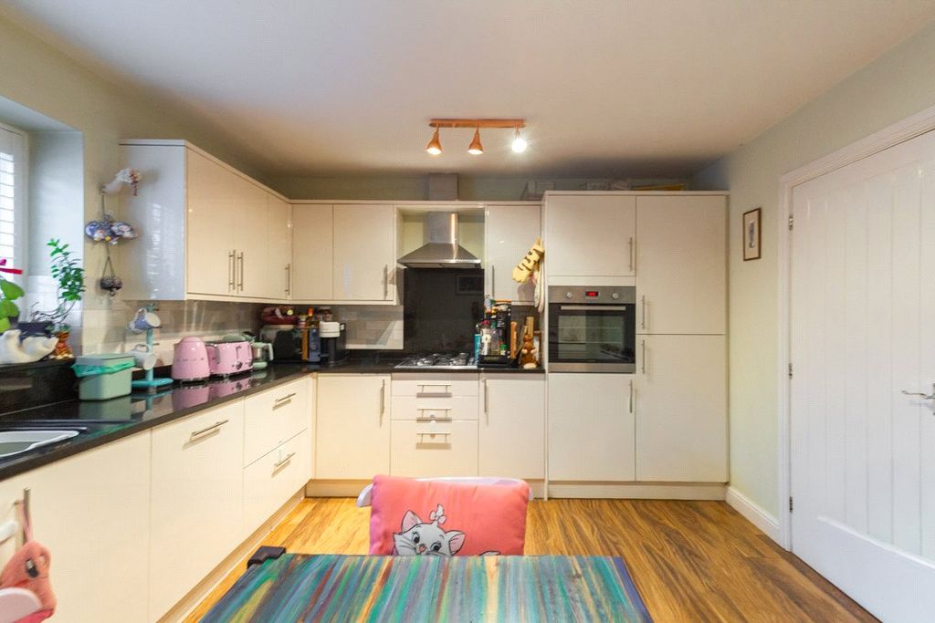 Property photo 2 of 23 Picture No. 28