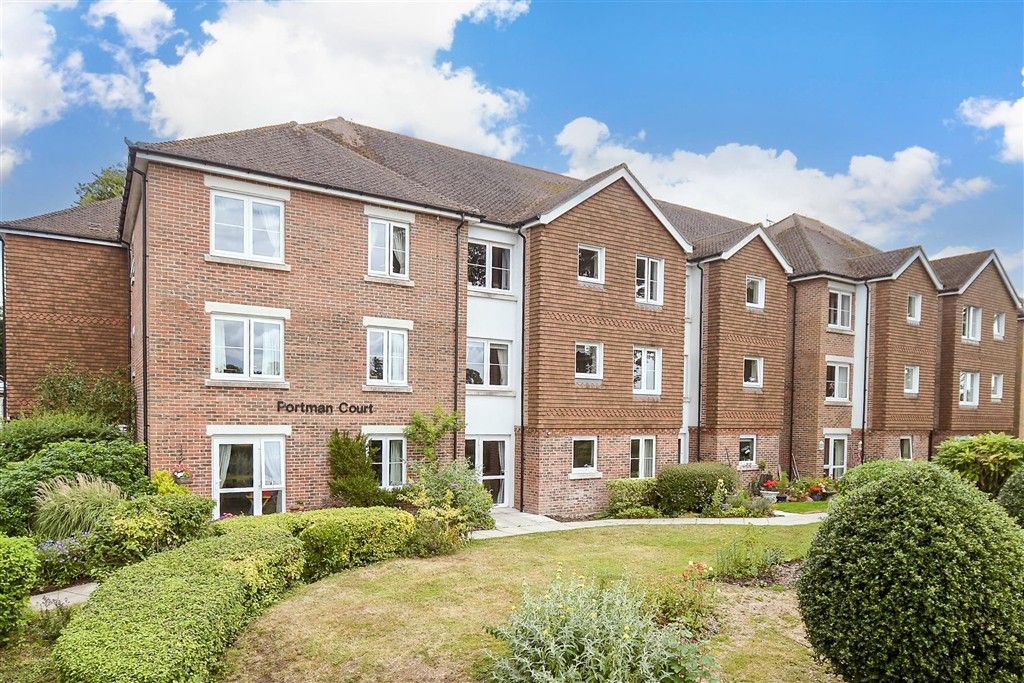 Property photo 2 of 11 External (Brochure)