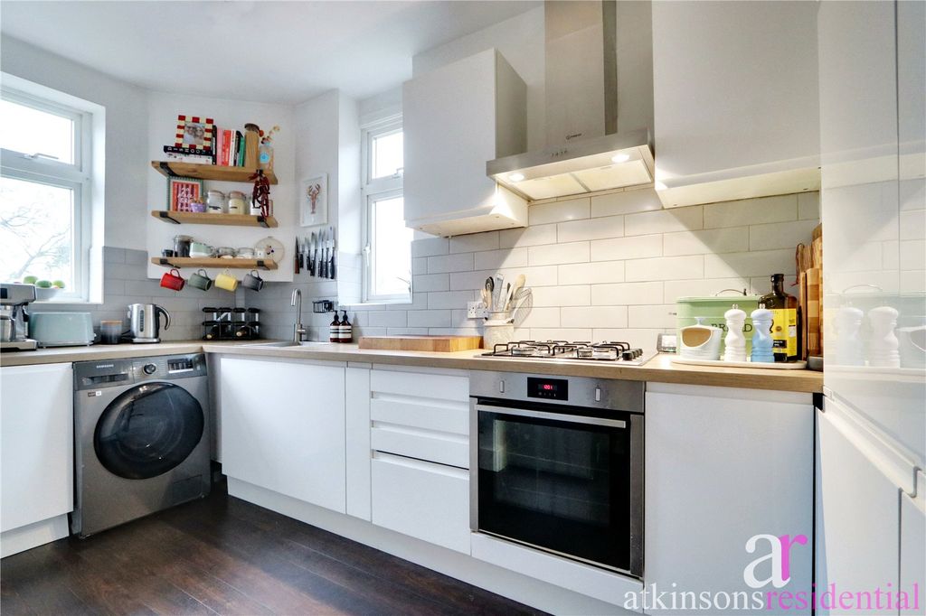 Property photo 3 of 15 Picture No. 05