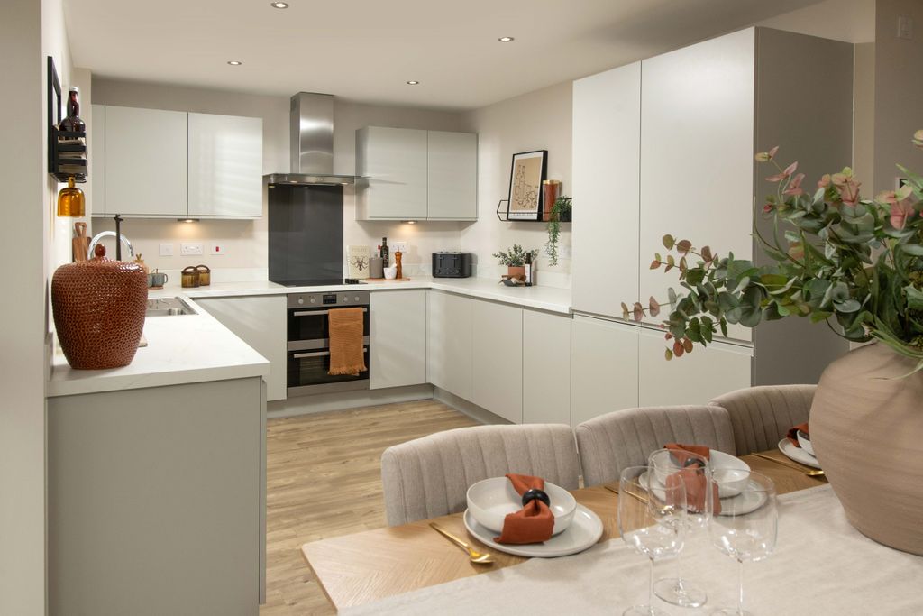 Property photo 2 of 10 Bar Nn Chatteris Gate Bh Kingsley Kitchen