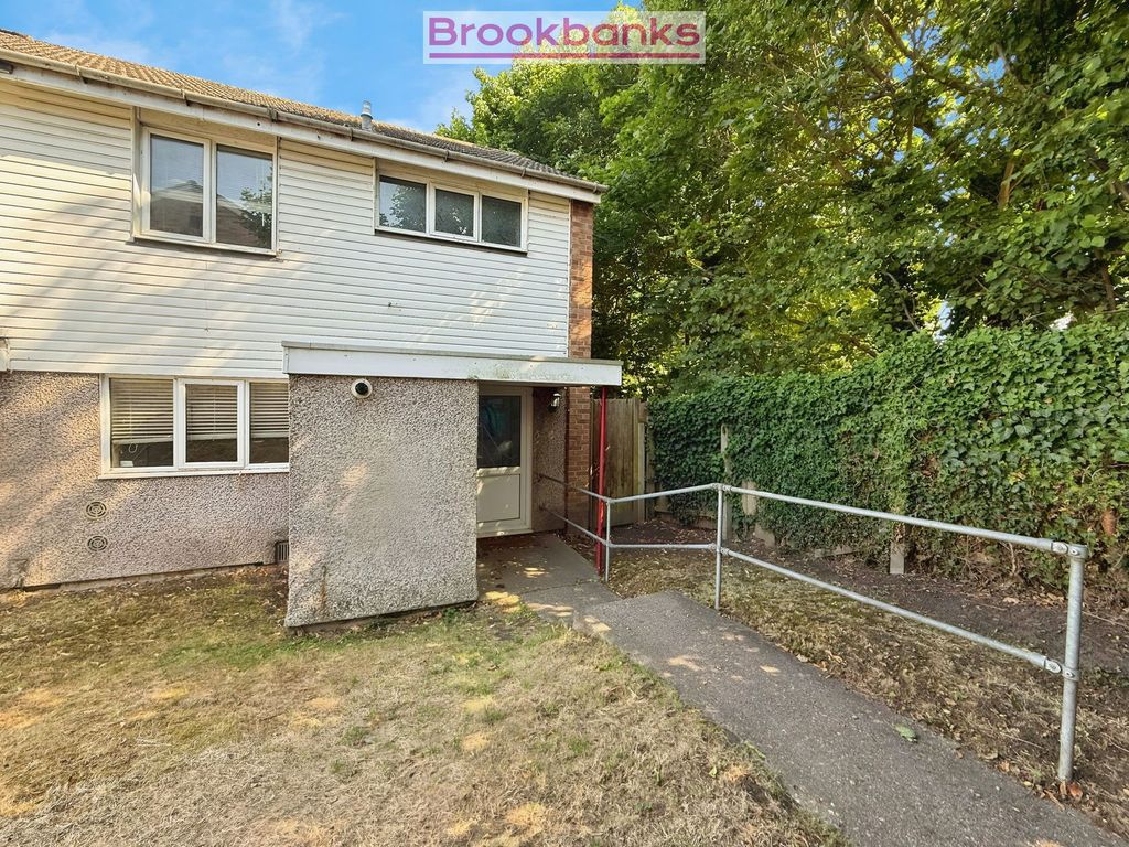 Property photo 1 of 9