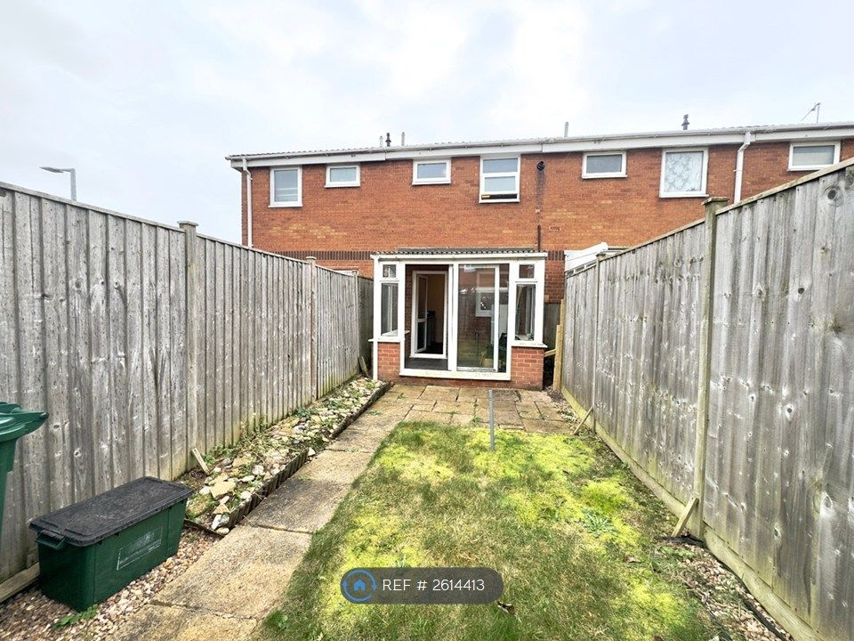 Property photo 3 of 27 Back Garden