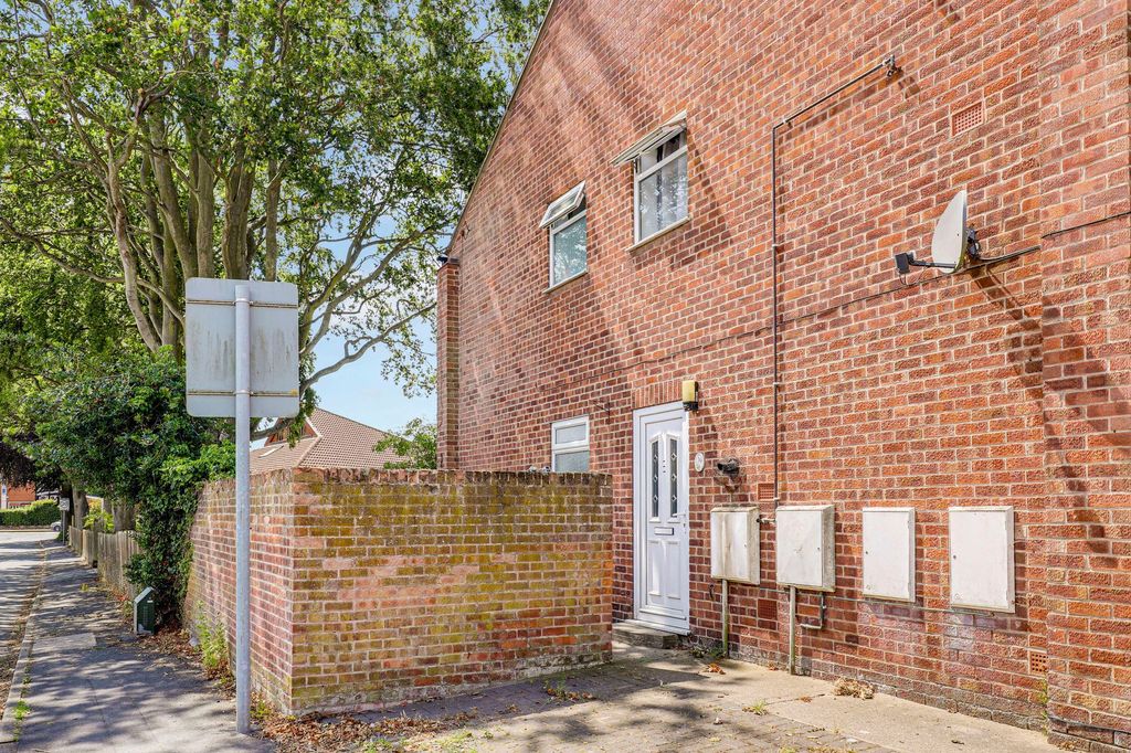 Property photo 1 of 14