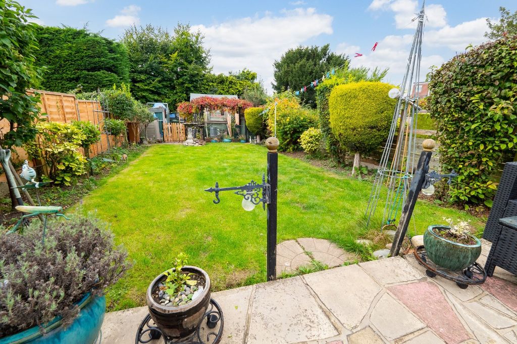 Property photo 3 of 19 Lawn