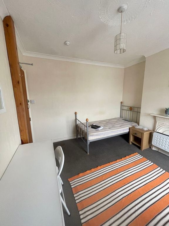 Property photo 2 of 8 Photo 12