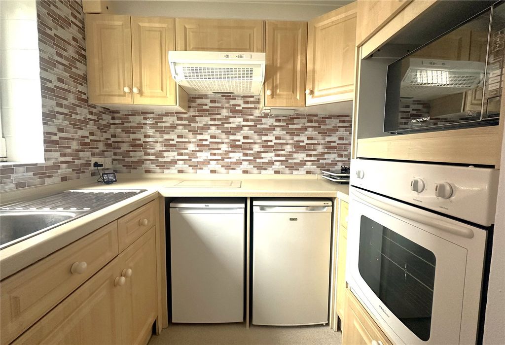 Property photo 2 of 10 Picture No. 01