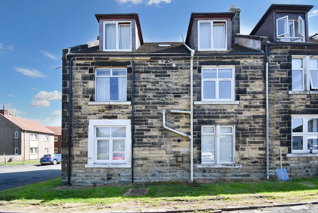 Property photo 1 of 9 Exterior