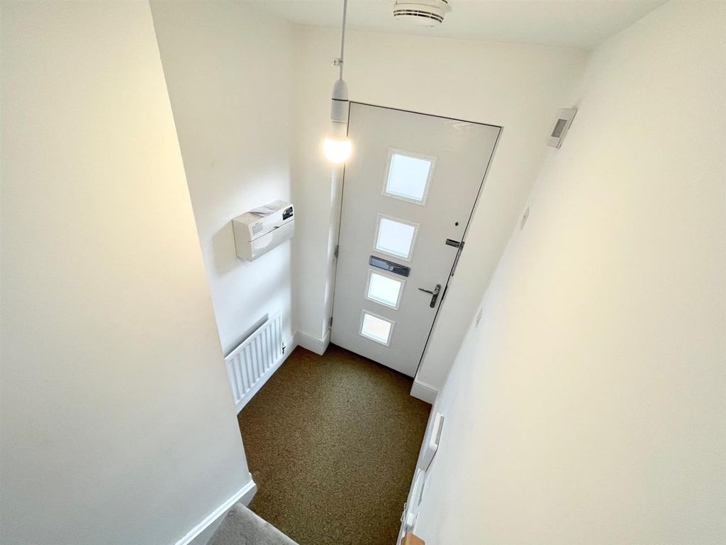 Property photo 3 of 15 Entrance