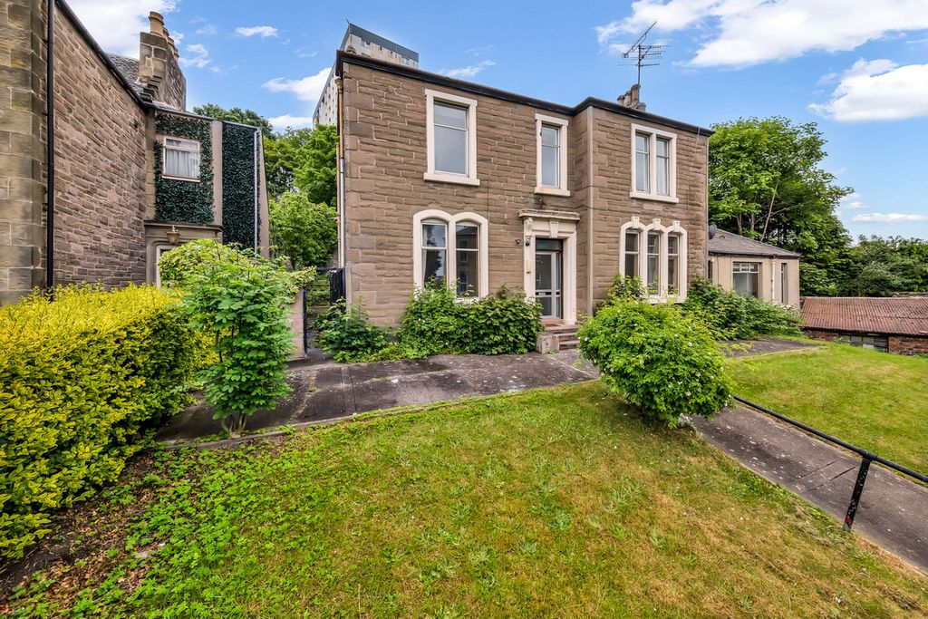 Property photo 1 of 42