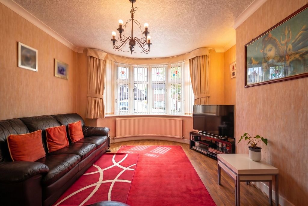 Property photo 2 of 19