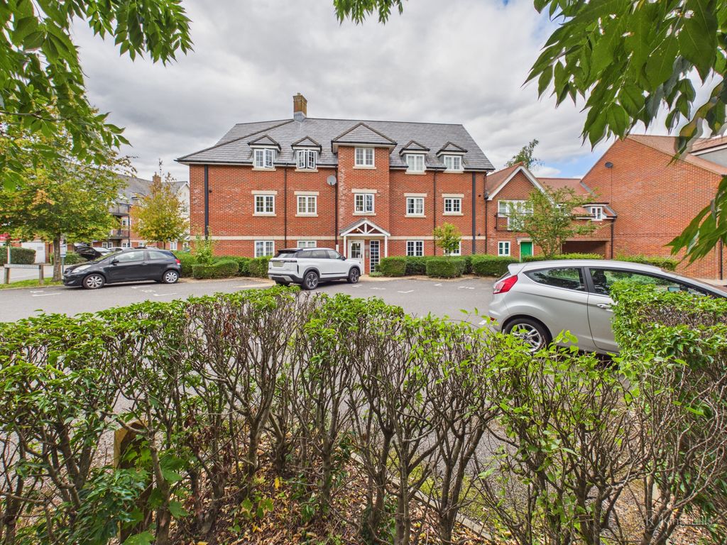 Property photo 1 of 10 Wellesbourne House