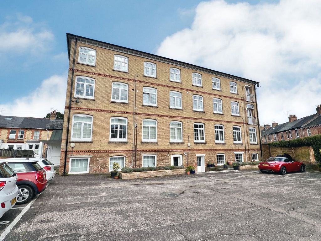 Property photo 1 of 13