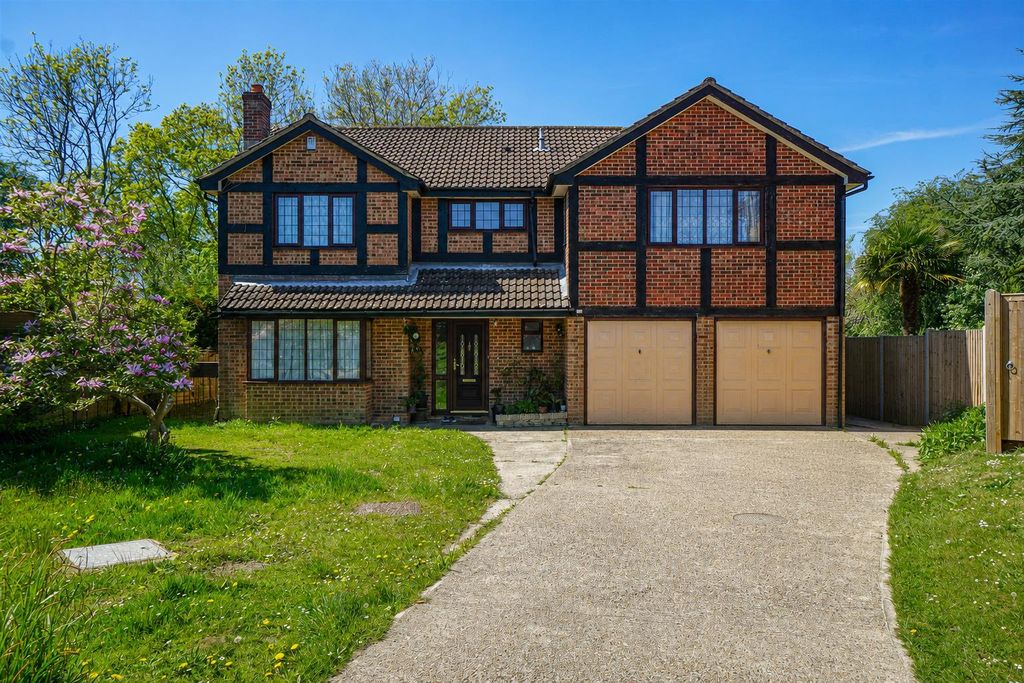 Property photo 1 of 27 95c2E1c7-475d-44Fd-Acd9-A453c95510d5.Png