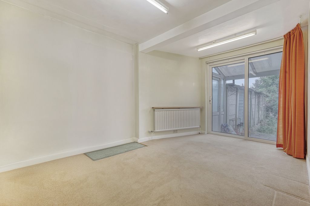 Property photo 3 of 22 Picture No. 33