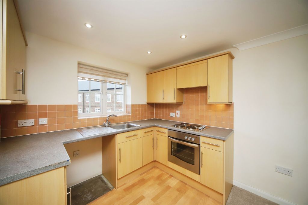 Property photo 3 of 9