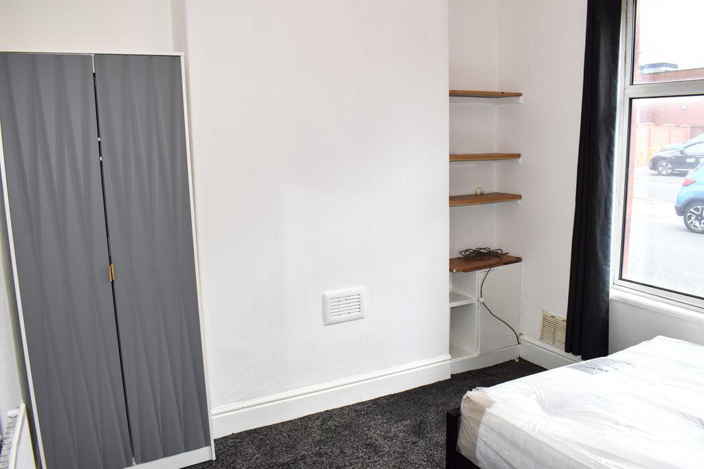 Property photo 2 of 11 Dsc_0799