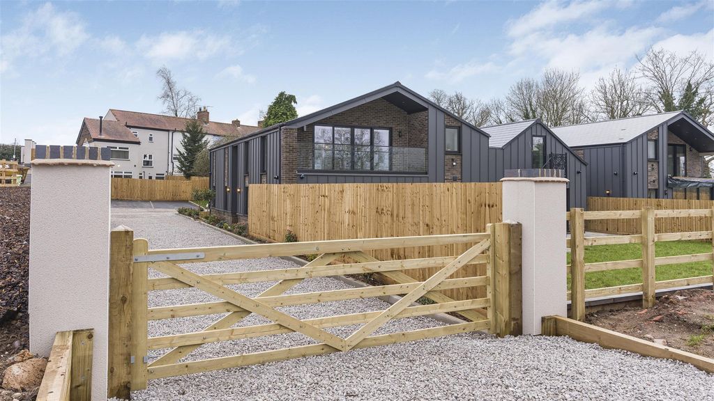 Property photo 2 of 41 2