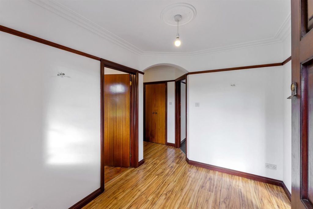 Property photo 2 of 23 12 Newcastle Road 11.Jpg