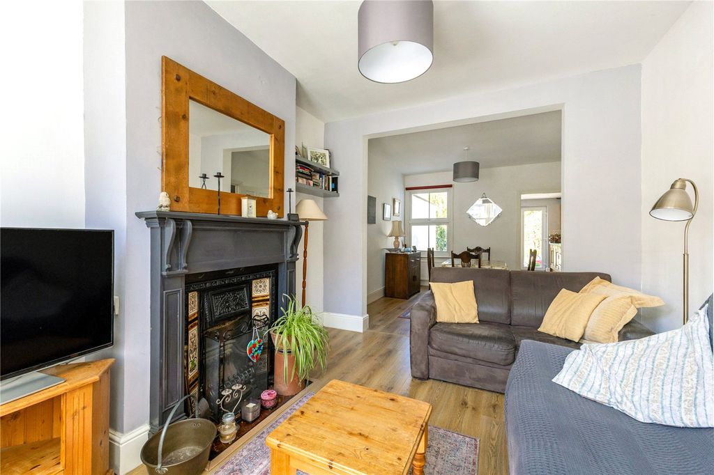 Property photo 2 of 14 Sitting Room