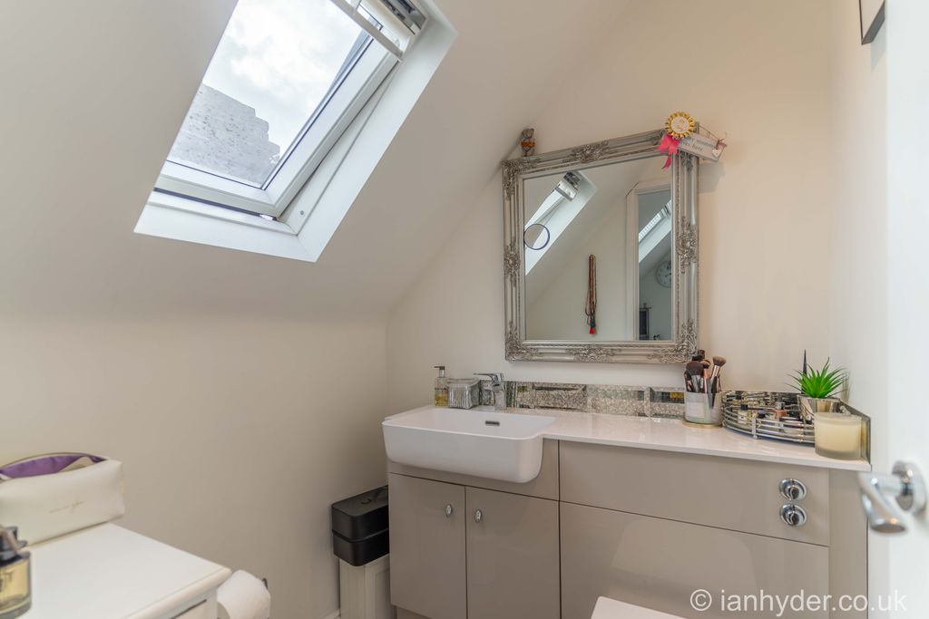 Additional image 16 of 3 bed detached house for saleCairo Avenue, Peacehaven, East Sussex BN10