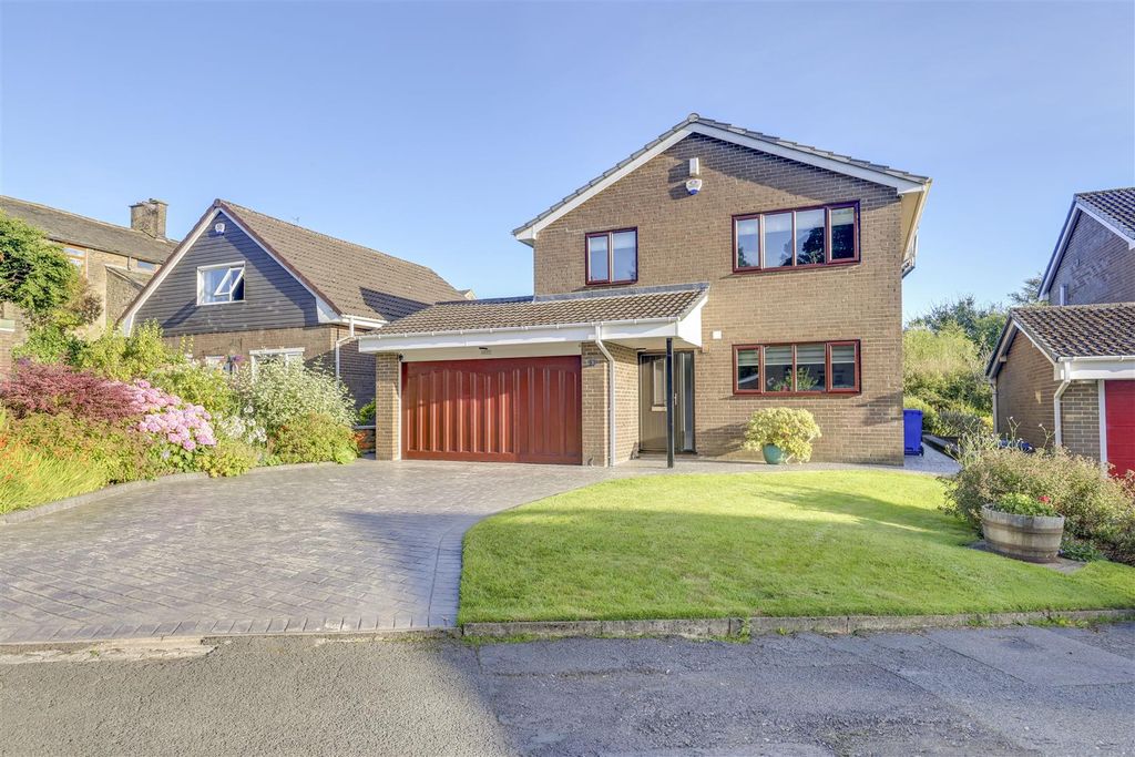 Property photo 1 of 32 Front External