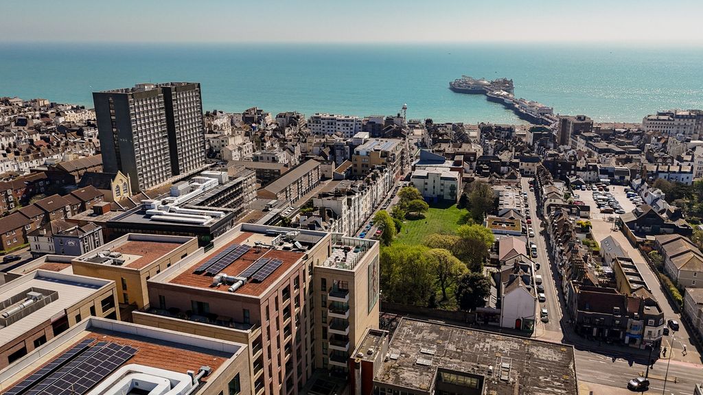 Property photo 1 of 20 4161492