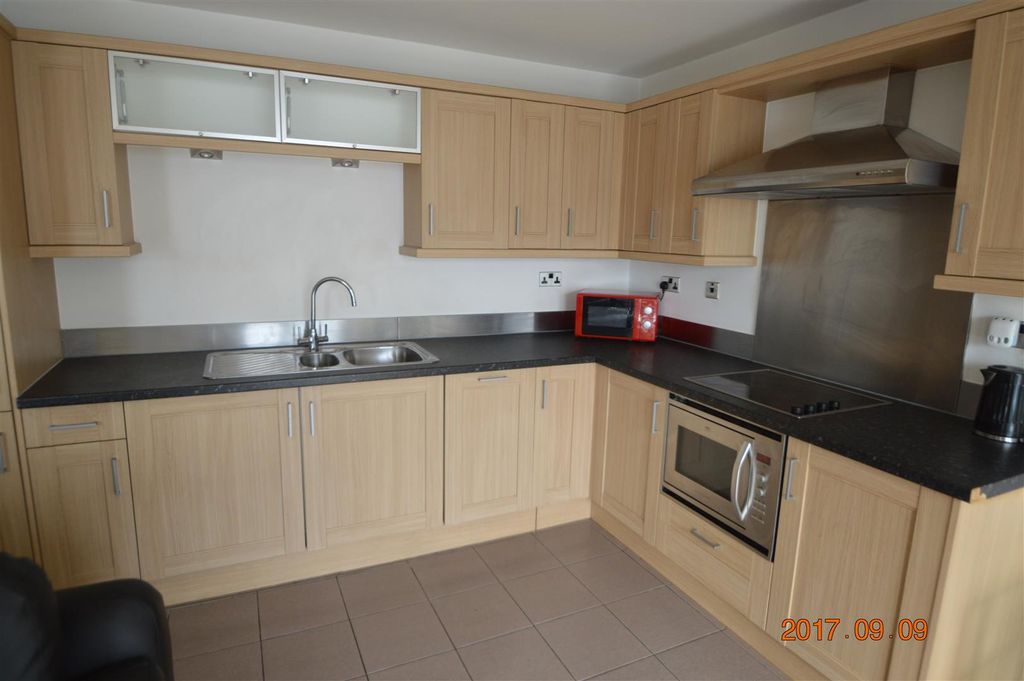 Property photo 3 of 7