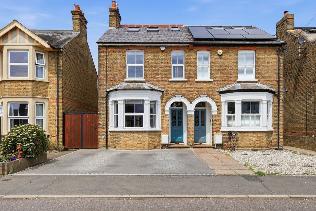 Property photo 1 of 34
