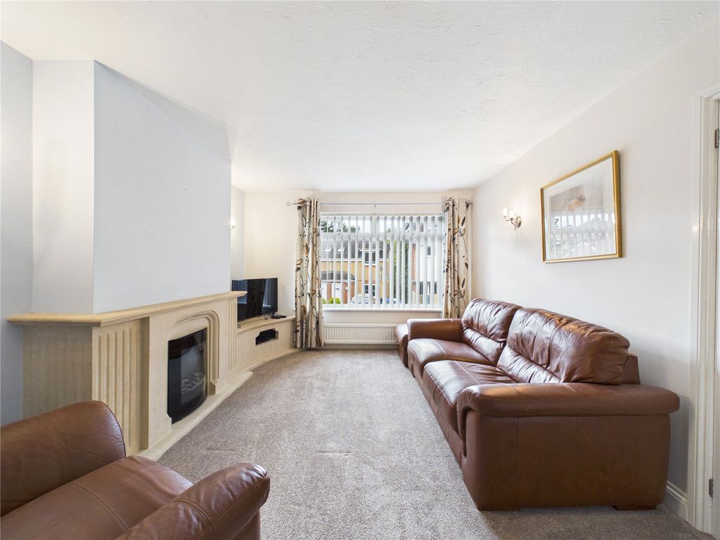 Property photo 1 of 29 Picture No. 11