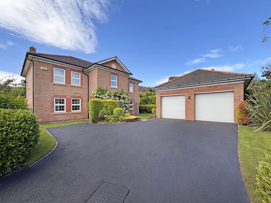 Property photo 1 of 42