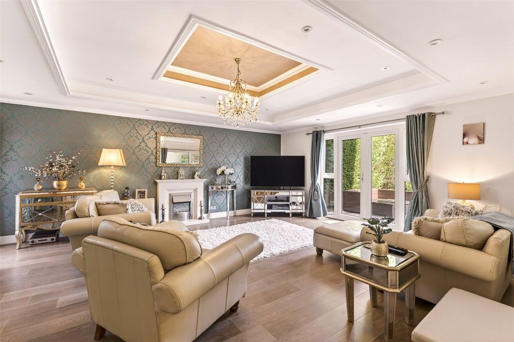 Property photo 2 of 24 Picture No. 54