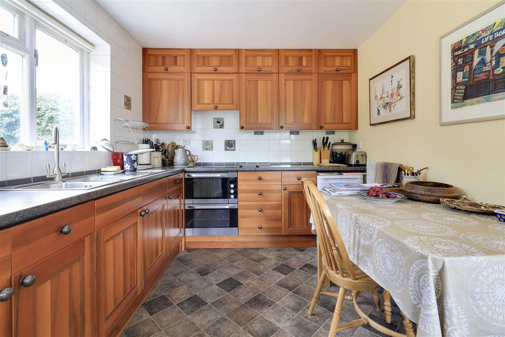 Property photo 2 of 30 Img_6878.Jpg