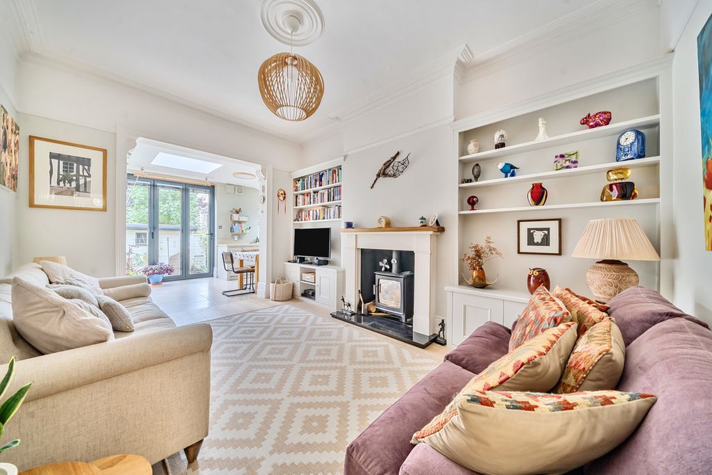 Property photo 3 of 20 1360291-11-68De84...