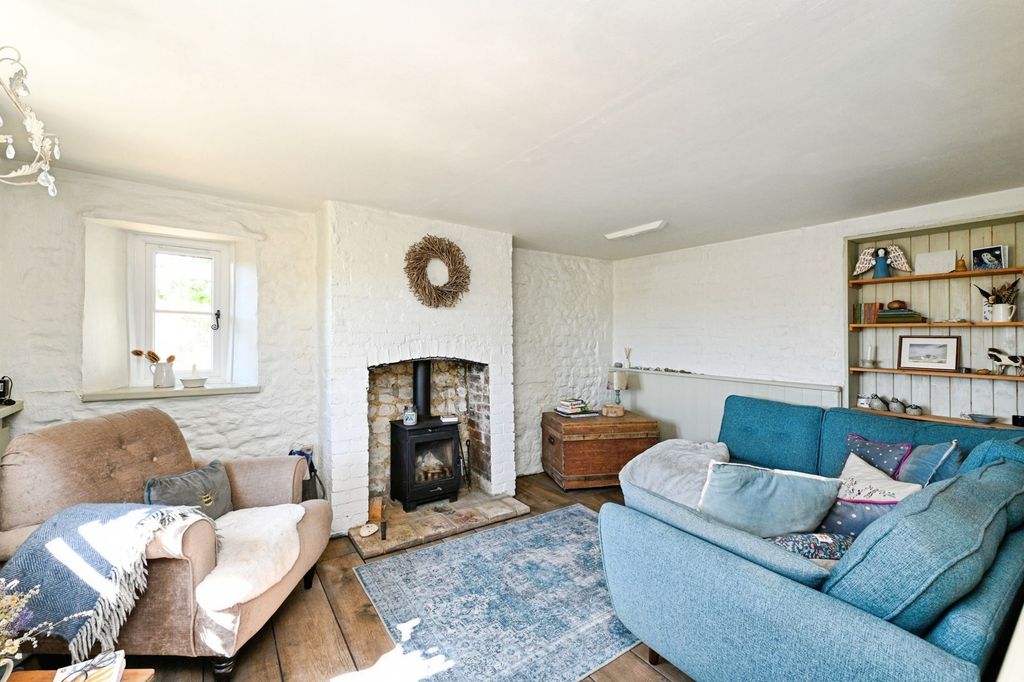 Property photo 2 of 34 Pbox-Img.Jpg